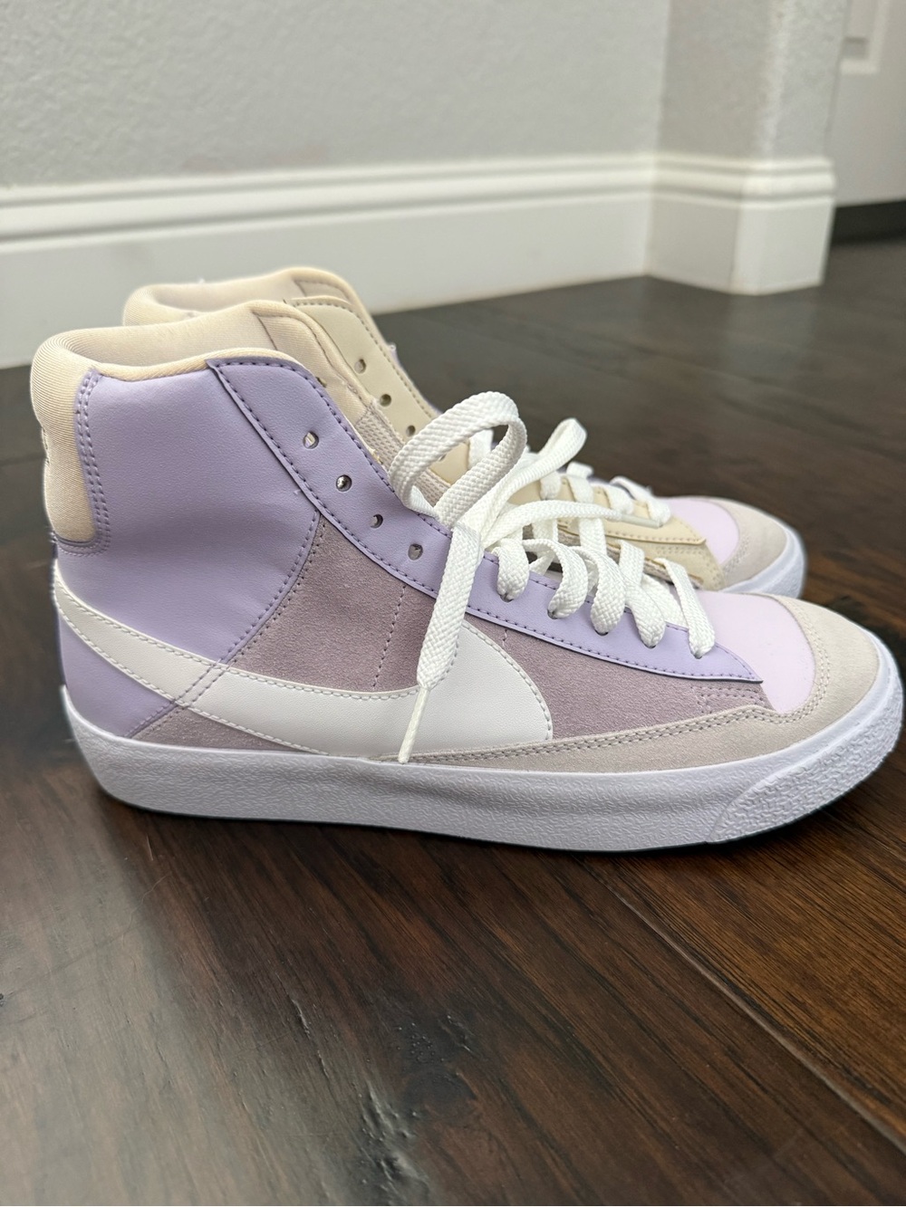 Nike Blazer Mid ’77 – Girls 6.5Y | Never Worn | Pastel Lavender/Cream - Picture 2 of 5